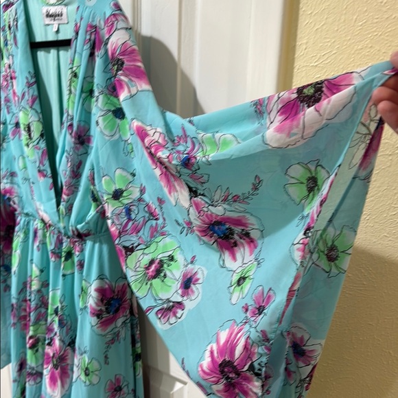 Meghan LA Blue and Pink Bell Sleeve Kimono Like Boho Maxi Dress - Picture 3 of 9